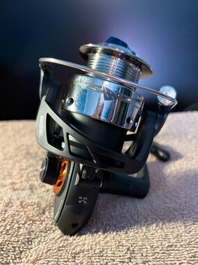 Tricor Sports South Bend 2000 Spinning Reel 8+1 Bearings 5.2:1